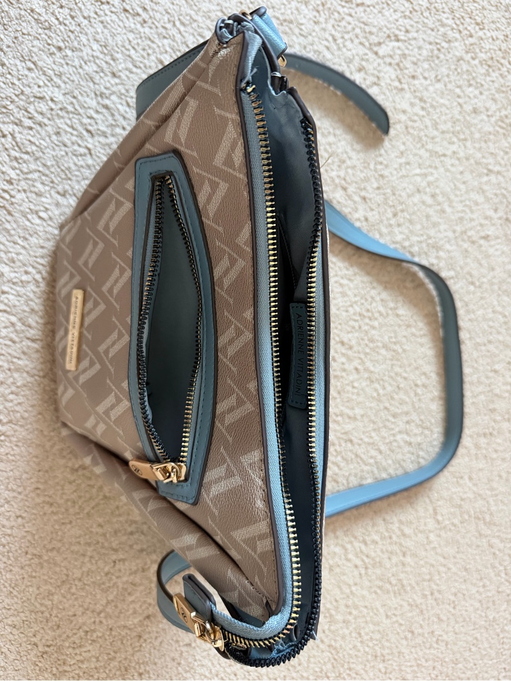 Adrienne Vittadini Crossbody Purse - Picture 4 of 5